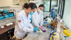 Estudiantes de Biotecnología