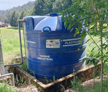 Tanque del sistema de tratamiento de aguas residuales